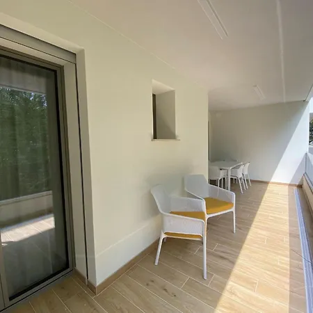 Modern Flat 300 M From The Sea Apartman