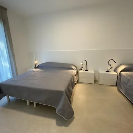 Modern Flat 300 M From The Sea Apartmán